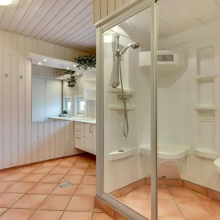 Henrijette - 200m From The Sea By Interhome
